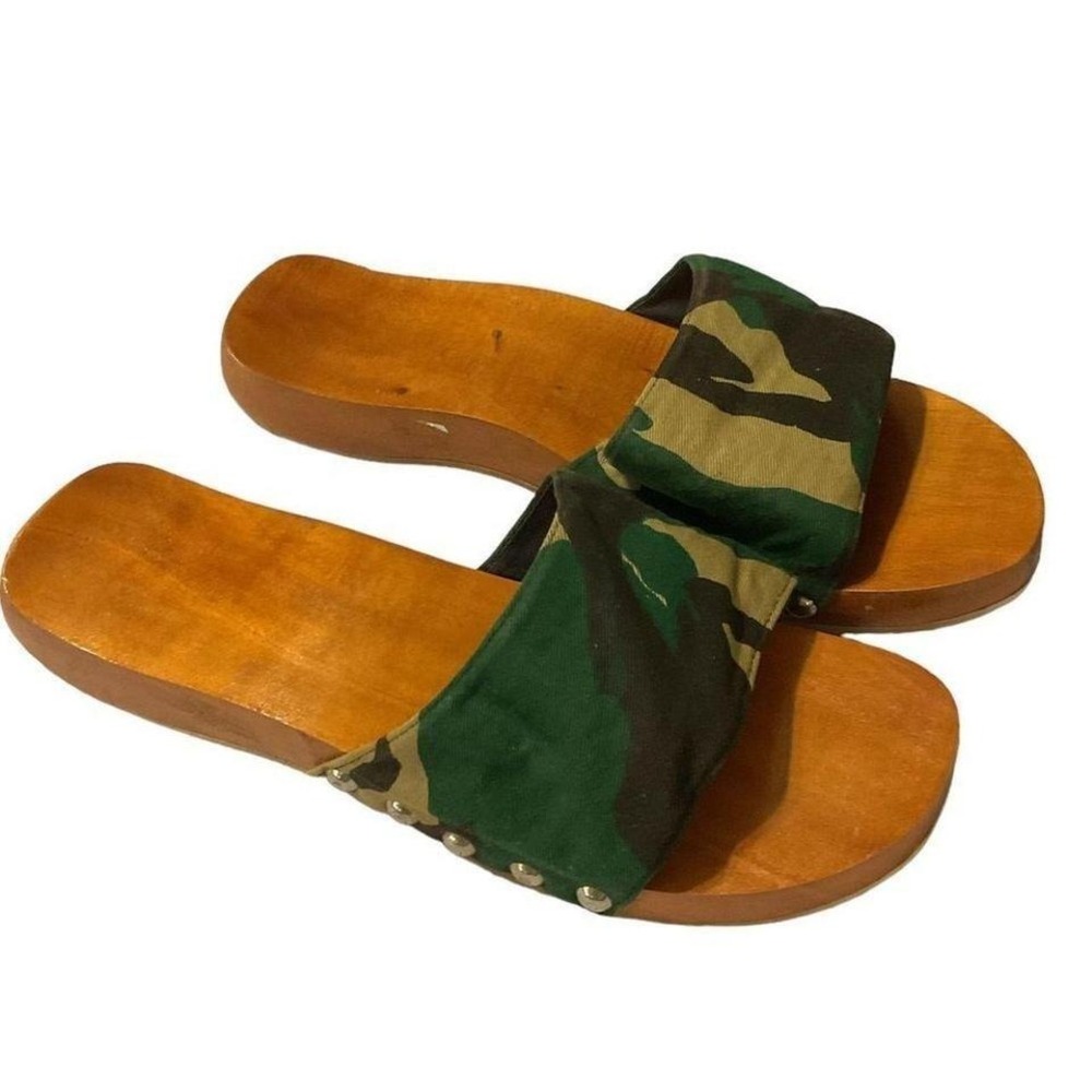 Mystique green‎ camo print Slide Slippers size 8